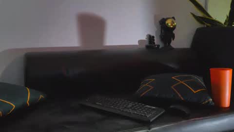 Snapshot of nixon347932 chatting on 10/15/25, 06:35 Nicolas Muscle online show from 10/15/25, 06:35