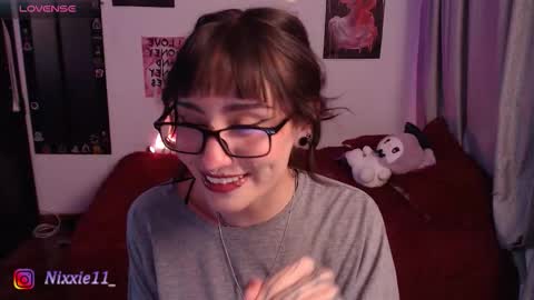 Nixxie  online show from 11/06/25, 01:39