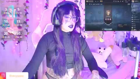 Snapshot of nixy_sama chatting on 11/08/25, 11:14 Nixy Sama online show from 11/08/25, 11:14