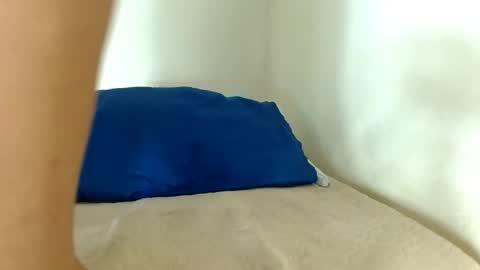 NIXYLUX online show from 04/26/26, 03:26