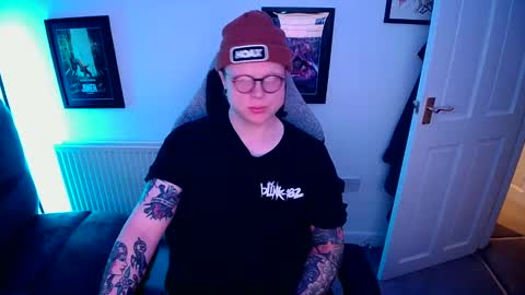 Snapshot of nlrb93 chatting on 12/23/24, 10:01 BNate93 online show from 12/23/24, 10:01