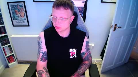 Snapshot of nlrb93 chatting on 09/14/25, 08:41 BNate93 online show from 09/14/25, 08:41