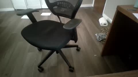 Snapshot of nm8669475 chatting on 03/09/25, 09:25 nm8669475 online show from 03/09/25, 09:25