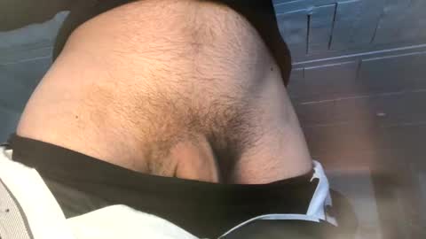 Snapshot of nnatural94 chatting on 03/10/25, 04:35 nnatural94 online show from 03/10/25, 04:35