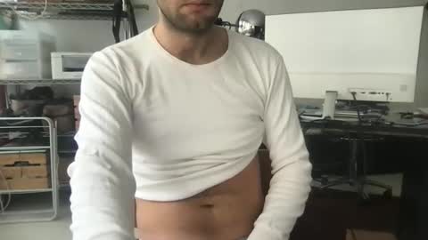 Snapshot of nnatural94 chatting on 11/03/25, 08:48 nnatural94 online show from 11/03/25, 08:48