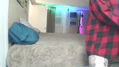 Leah online show from 10/06/25, 09:29