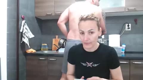 no_limit_coupl3 online show from 09/26/25, 05:44