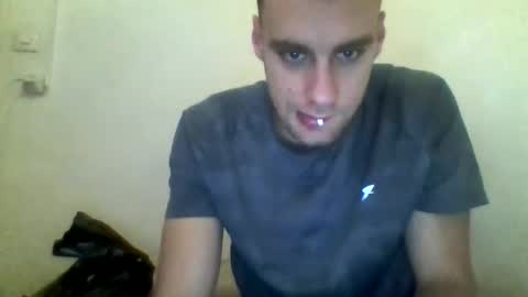 Snapshot of noa23x chatting on 10/21/25, 12:06 noa23x online show from 10/21/25, 12:06