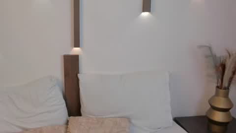 Snapshot of noa_11x chatting on 06/19/26, 12:20 N O A online show from 06/19/26, 12:20