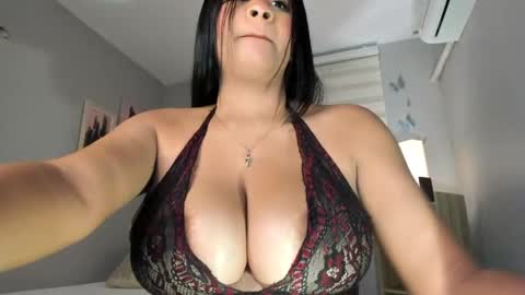 noa_joness online show from 04/23/26, 08:00