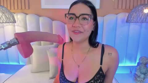 Snapshot of noa_moon chatting on 02/27/26, 02:55 Noa online show from 02/27/26, 02:55