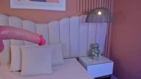 Noa online show from 03/08/26, 01:47