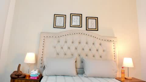 NATHALIA MORENO online show from 04/22/26, 12:18