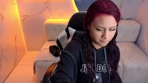 Noa  online show from 11/05/25, 12:38