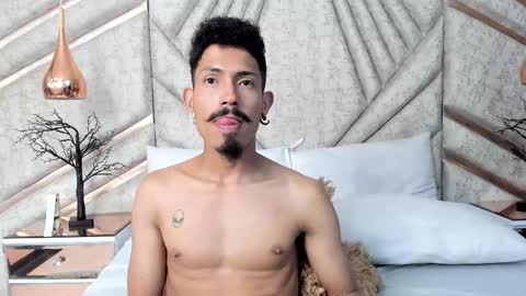 Snapshot of noaahtylor chatting on 02/08/26, 09:40 Noah online show from 02/08/26, 09:40