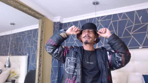 Snapshot of noaahtylor chatting on 02/24/26, 07:45 Noah online show from 02/24/26, 07:45