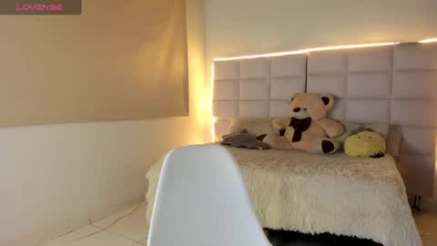 Noah online show from 12/17/24, 10:22