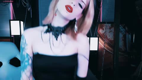 Snapshot of noah_elmer chatting on 01/08/25, 10:37 REAL name LiaDM are always open online show from 01/08/25, 10:37