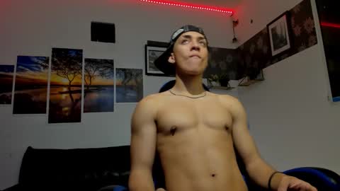 noah_flynn1 online show from 02/28/26, 08:59