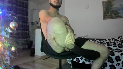 Snapshot of noah_happy07 chatting on 12/23/24, 08:03 Noah online show from 12/23/24, 08:03