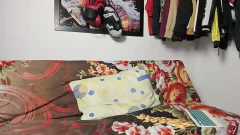 Snapshot of noah_happy07 chatting on 11/28/25, 11:51 Noah online show from 11/28/25, 11:51