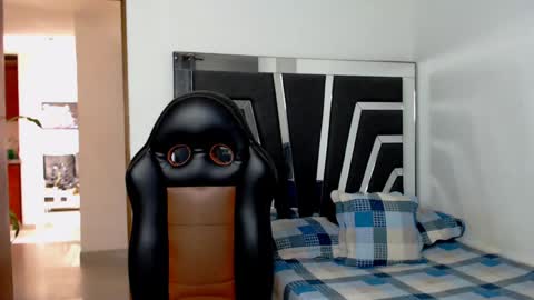 Noah Harris01 online show from 11/15/25, 03:30