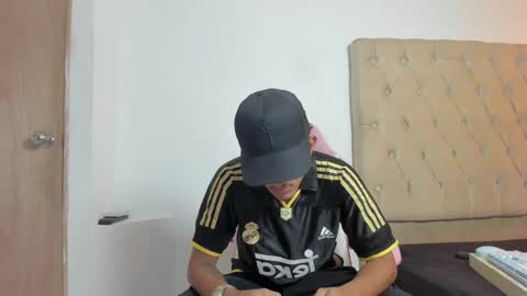 noah_jacksxn online show from 05/19/26, 08:20