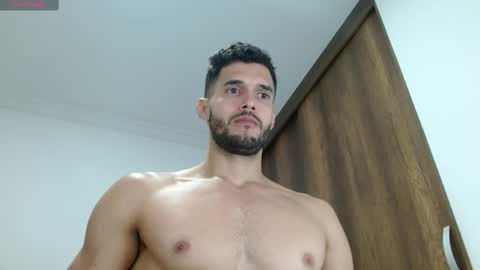 Snapshot of noah_jhonsonn chatting on 02/04/25, 02:21 Noah online show from 02/04/25, 02:21