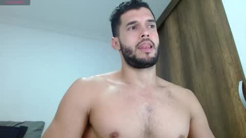 Snapshot of noah_jhonsonn chatting on 10/24/25, 11:39 Noah online show from 10/24/25, 11:39