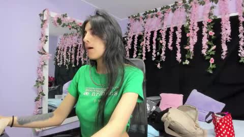 Noah johns online show from 12/17/25, 12:22