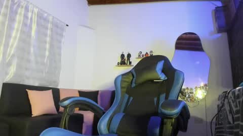 noah_mf online show from 04/25/26, 05:54