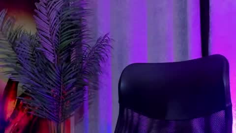 Noah NEW INDEPENDENT ACCOUNT online show from 04/29/26, 07:23