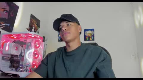 noah_silver online show from 12/15/25, 07:07