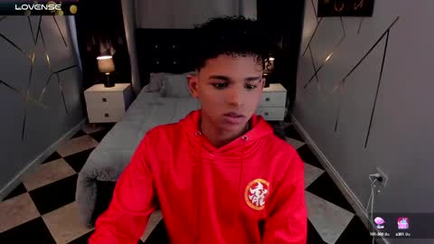 noah_smith04 online show from 02/10/25, 02:48