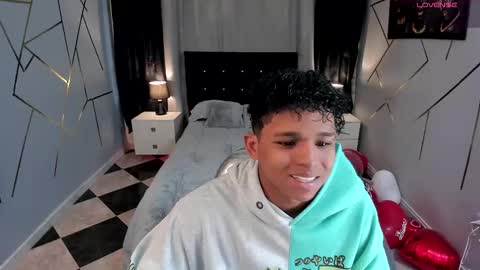 noah_smith04 online show from 02/18/25, 10:25