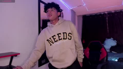 noah_smith04 online show from 09/15/25, 10:43