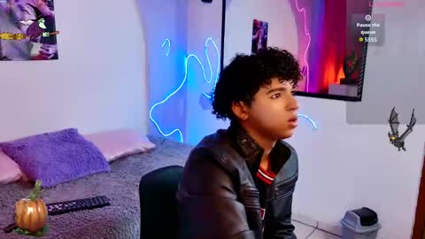 noah_smith04 online show from 10/25/25, 08:36