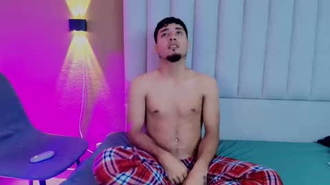 noah online show from 04/21/26, 01:42