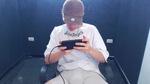 noah_sokolov online show from 11/07/25, 08:31