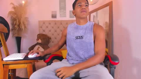 N O AH - S T H O  N E online show from 02/12/26, 05:24