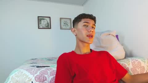 Snapshot of noah_tyler_ chatting on 12/03/24, 10:07 noah tyler online show from 12/03/24, 10:07