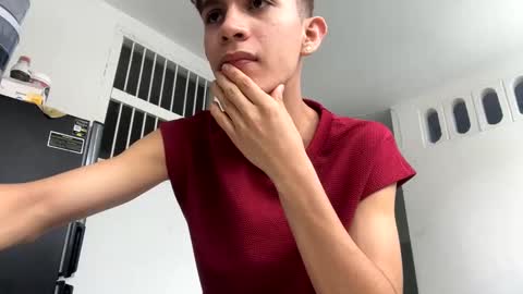 Snapshot of noah_tyler_ chatting on 01/26/25, 07:41 noah tyler online show from 01/26/25, 07:41