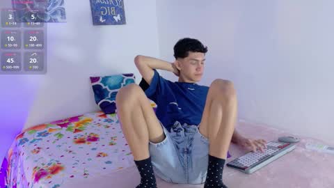 Snapshot of noah_tyler_ chatting on 10/09/25, 12:19 noah tyler online show from 10/09/25, 12:19