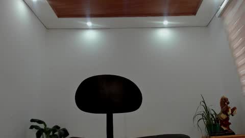 LIAM- noah online show from 03/25/26, 01:39