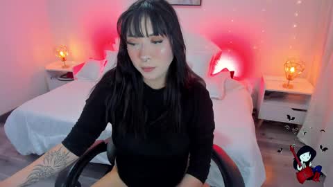 Snapshot of noahcryptic chatting on 10/07/25, 07:16 Noah online show from 10/07/25, 07:16