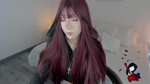 Snapshot of noahcryptic chatting on 10/22/25, 06:02 Noah online show from 10/22/25, 06:02