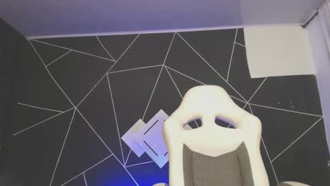 noahlafforet online show from 10/03/25, 04:59