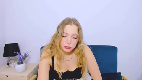 noahpretty online show from 11/18/25, 09:30