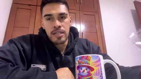 Snapshot of noahsexx98 chatting on 10/23/25, 02:16 noahsexx98 online show from 10/23/25, 02:16