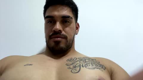 Snapshot of noahsexx98 chatting on 12/18/25, 02:06 noahsexx98 online show from 12/18/25, 02:06